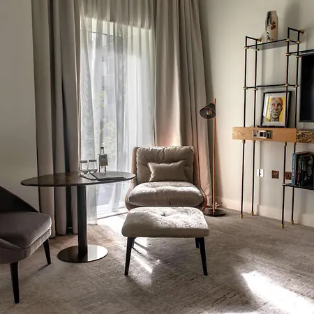 Hotel Lincoln Plaza London, Curio Collection By Hilton