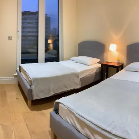 Apartment Thames View Apartment, Imperial Wharf *