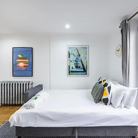 Apartment 2 Bedroom By Av Short Lets Southwark With Free Wifi *