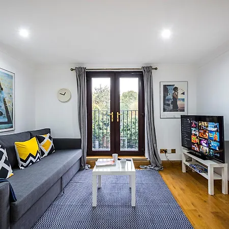 Apartment 2 Bedroom By Av Short Lets Southwark With Free Wifi *