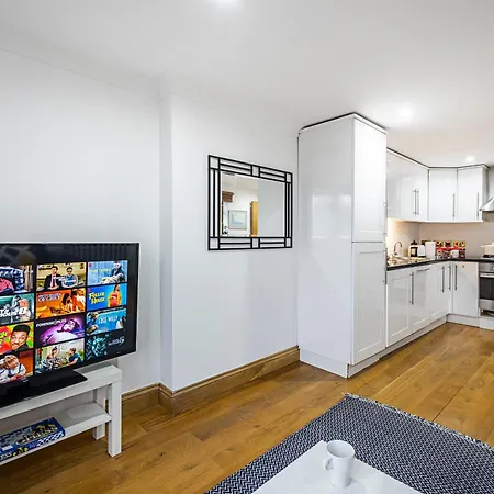 Apartment 2 Bedroom By Av Short Lets Southwark With Free Wifi