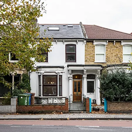 Apartment 2 Bedroom By Av Short Lets Southwark With Free Wifi
