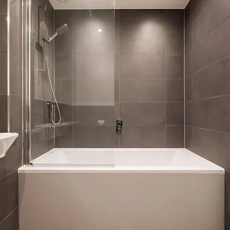 Apartment The Acton Luxury London