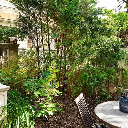A Chelsea Retreat - 2 Bedroom With Garden And Parking