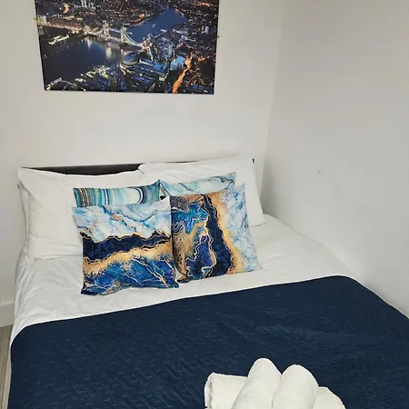 Apartment Cozy Ground-floor Studio, Excellent Access London