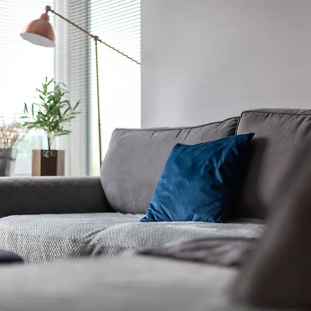 Stylish Chic Retreat: 1-bed, Near Canary Wharf London