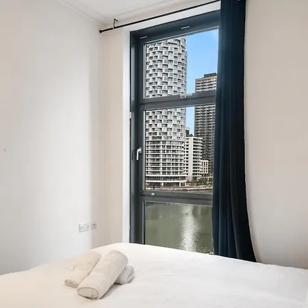 Apartment Londwell, Canary Wharf River Thames Balcony London