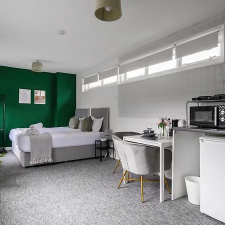 Guest house Livestay Affordable En-suite Studio In London, N14 East Barnet