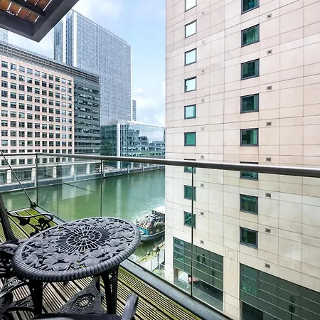 Londwell, Canary Wharf River Thames Balcony London