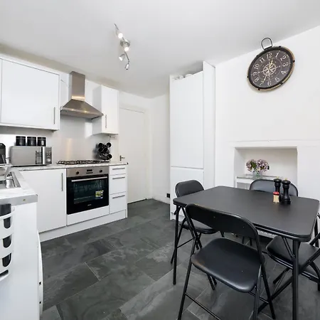 Apartment Stylish And Newly Renovated Flat In Hackney