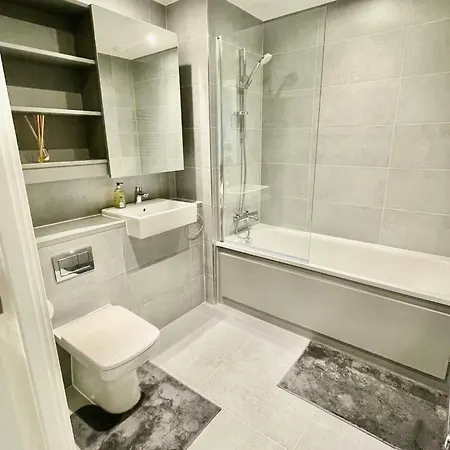 Homestay Chic Retreat In East