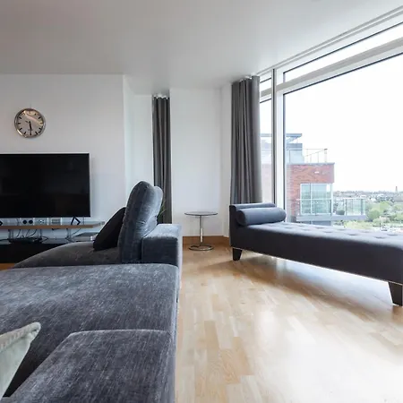 Apartment Ads Lux Lettings Ltd - Battersea Reach London