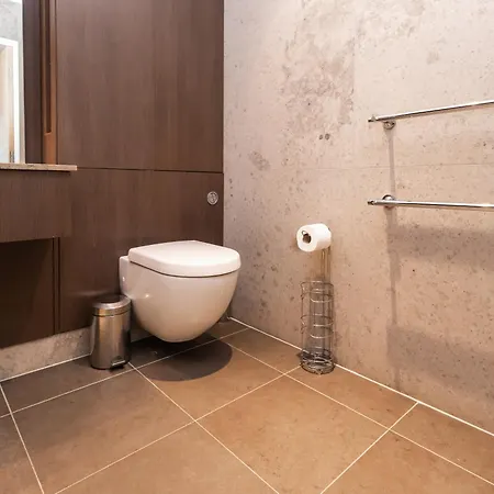 Apartment Ads Lux Lettings Ltd - Battersea Reach *