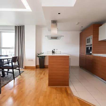 Apartment Ads Lux Lettings Ltd - Battersea Reach *