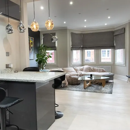 Apartment 3 Bed House In The Heart Of Palmers