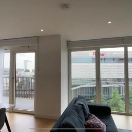 アパート Luxury Modern 2bd 2ba White Living
