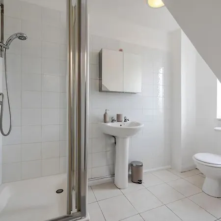 Apartment Luxury 3 Bedroom Near Hyde Park London