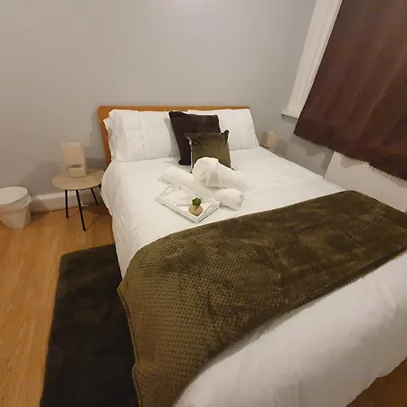 Pensjonat Yolo House *
