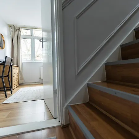 Apartment Grace House - 15 Minutes To London *