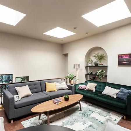 Apartment Soho Nest London
