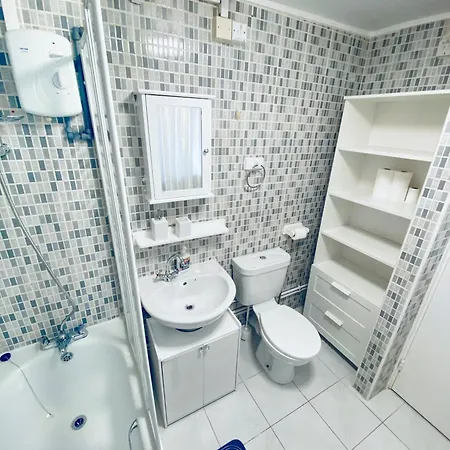 Apartment 2 Bedroom Flat, Dalston Junction, *