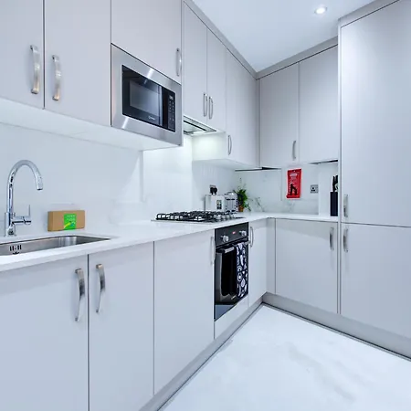 Hybrid Resi - Near Heathrow Airport With Onsite Car Parking Uxbridge