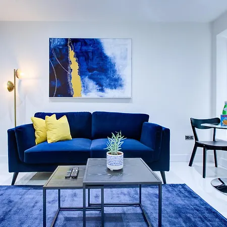Hybrid Resi - Near Heathrow Airport With Onsite Car Parking Uxbridge