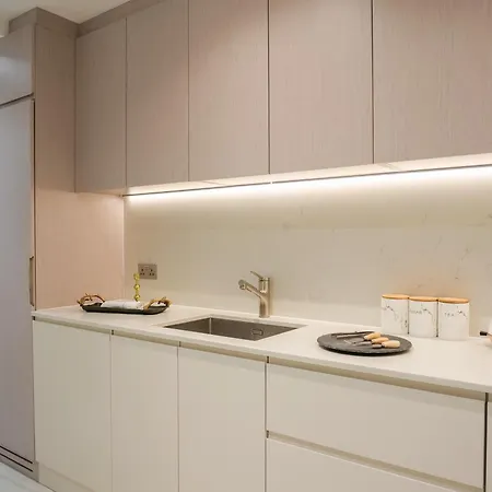Urban Getaway In The Heart Of South Kensington London