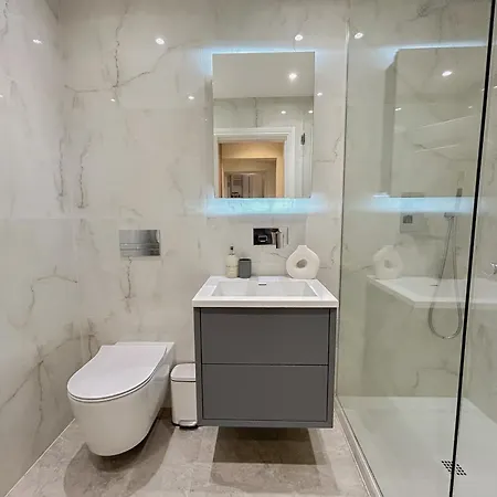 Urban Getaway In The Heart Of South Kensington London