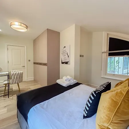 Apartment Urban Getaway In The Heart Of South Kensington London