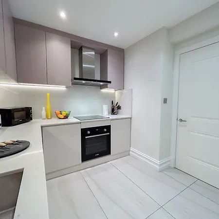 Apartment Urban Getaway In The Heart Of South Kensington London