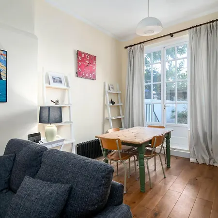 Apartment Guestready - Former Pub-turned-one Bedroom Flat *