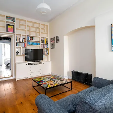 Apartment Guestready - Former Pub-turned-one Bedroom Flat *
