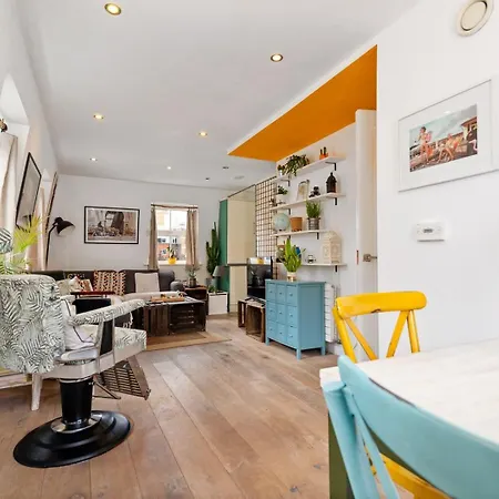 Apartment Guestready - Artsy Penthouse In Heart Of The *