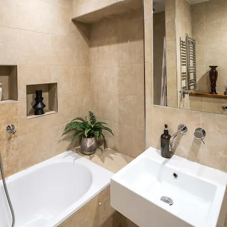 Apartment G1a Hydepark-southkensington-harrods-knightsbridge-marylebone-oxfordstreet London