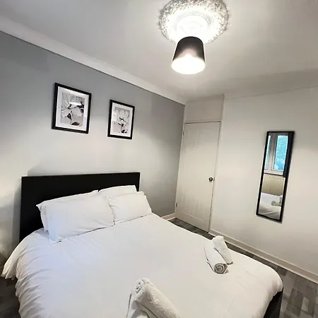 Apartment 2 Bed Flat In Canary Wharf *
