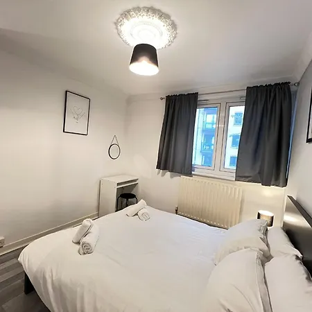 Apartment 2 Bed Flat In Canary Wharf London