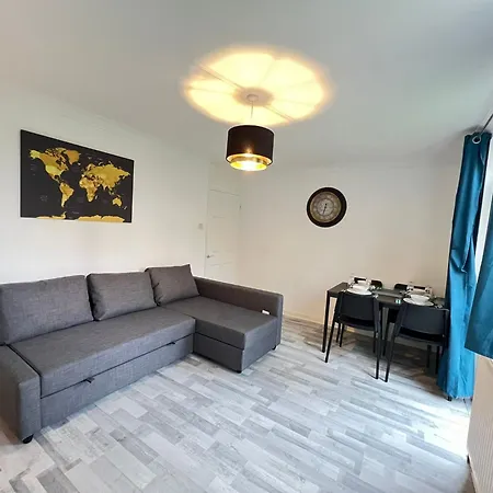 Apartment 2 Bed Flat In Canary Wharf London
