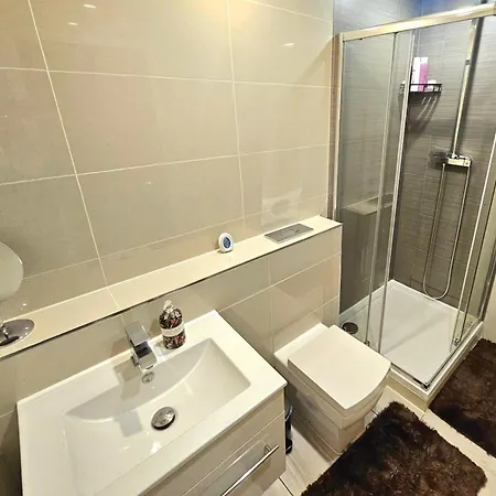 Homestay Oliver Double London