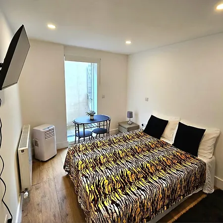 Homestay Oliver Double London