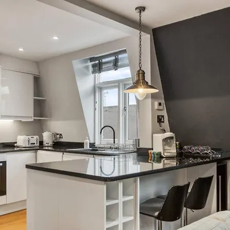 Modern 2 Bed 2 Bath Chelsea Londres