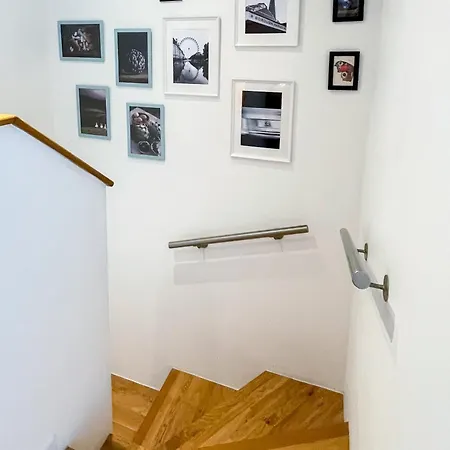 Apartment Beautiful Split Level In Central London, Walking Distance To Notting Hill