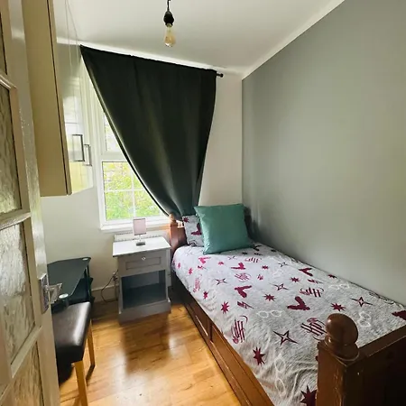 Apartment 3 Bed West Norwood *