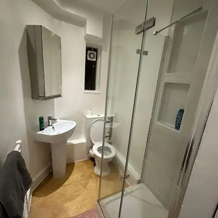 Apartment Comfortable Flat Near Portobello Rd *