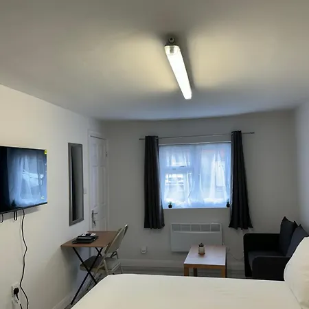 Posh Executive London Thamesmead (Greater London)