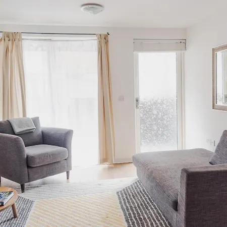 The City Song 1 Bedroom Apartment In Rotherhithe