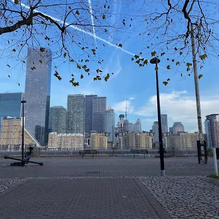 The City Song 1 Bedroom Apartment In Rotherhithe London