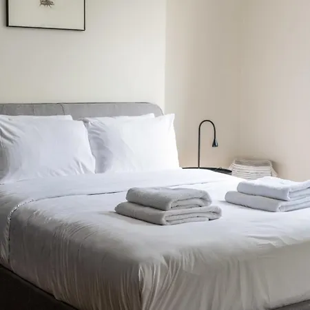 Stylish Kings Cross Flat London