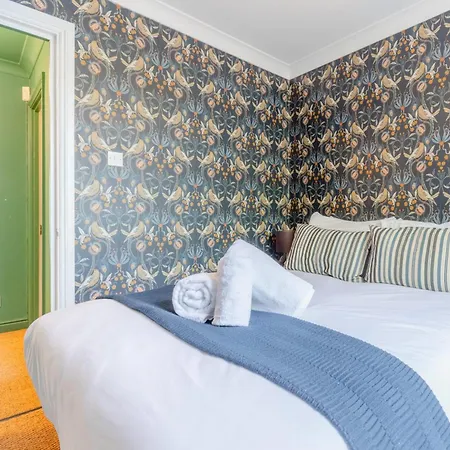 Bright 3 Bedroom House Near King's Cross Stpancras Hébergement de vacances Londres