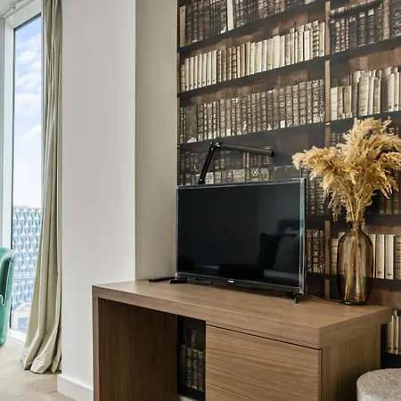 Stunning 360º View Luxurious Penthouse